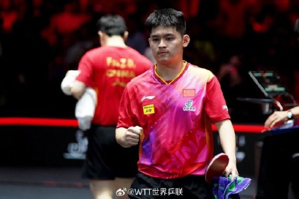 betway 新加坡大满贯樊振东爆冷1-3林诗栋 王曼昱进16强